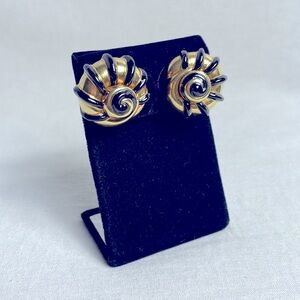 Fred Leighton vintage earring